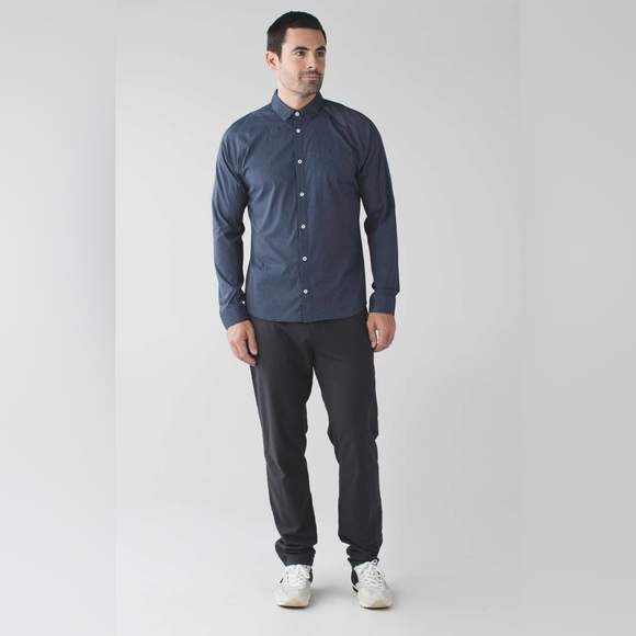 Lululemon 🍋 Bonded Voyage Long Sleeve Button Down Heathered Deep Navy Size M - Picture 12 of 16